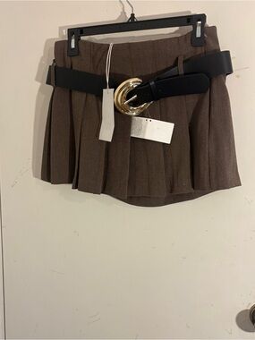 NWT Zara Pleated Brown Mini Skort with Black Belt & Gold Buckle
